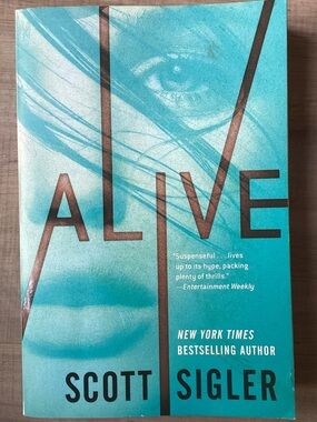 3/$20 Alive by Scott Sigler YA Fiction Paperback Book/Novel